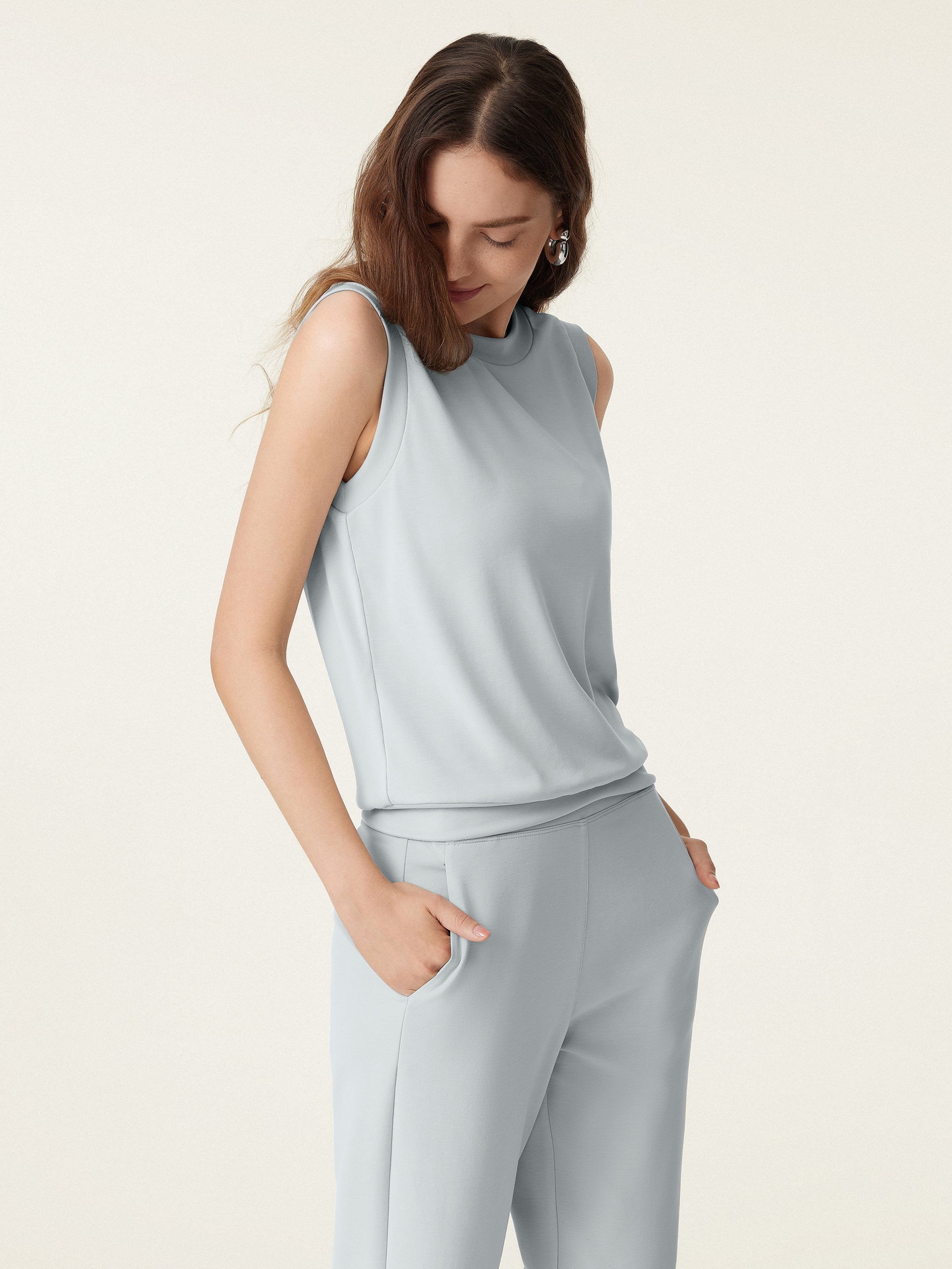 2Pcs Set Crew Neck Top & High Rise A-Line Pleated Shorts