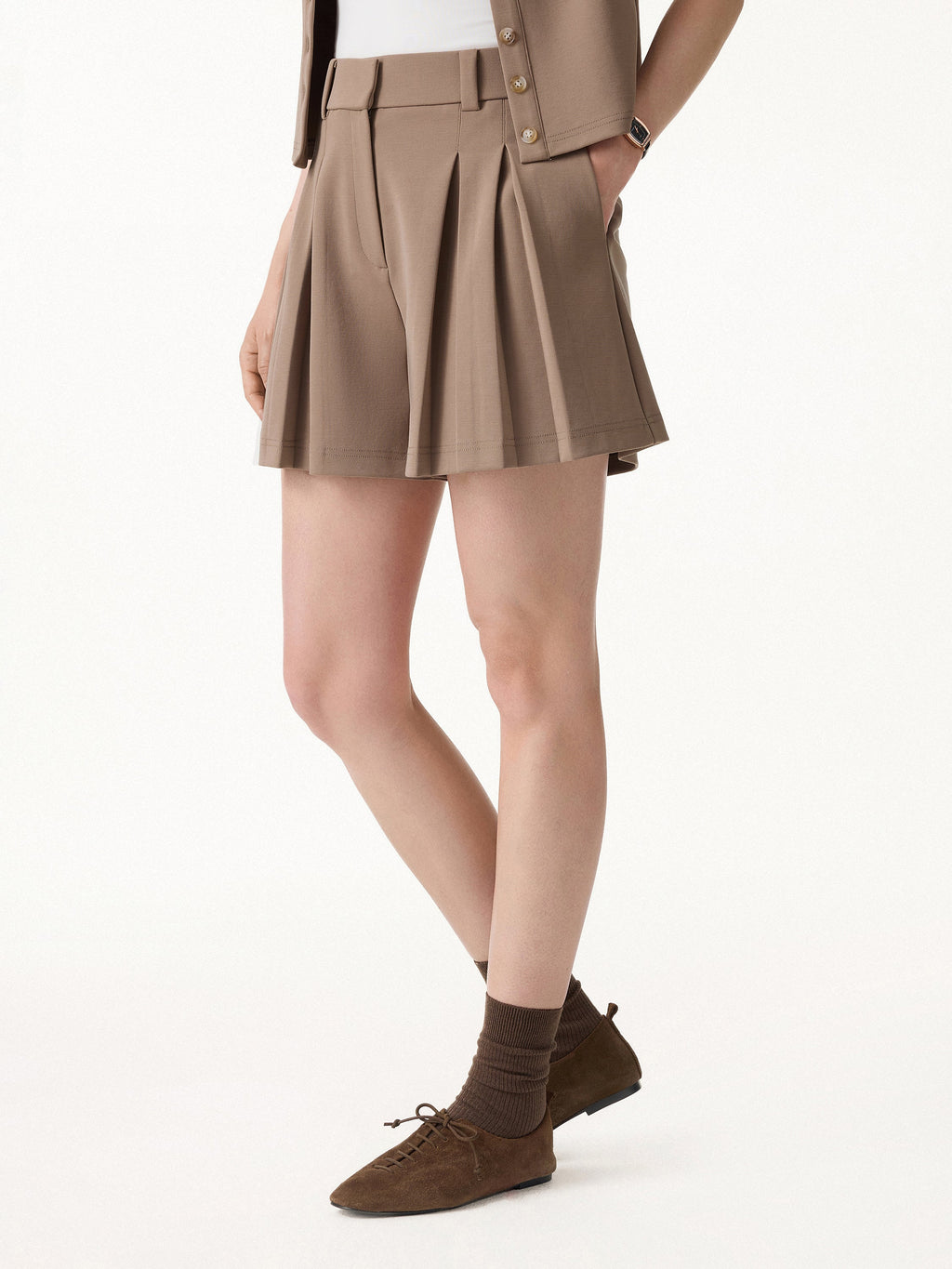 2Pcs Set Crew Neck Top & High Rise A-Line Pleated Shorts
